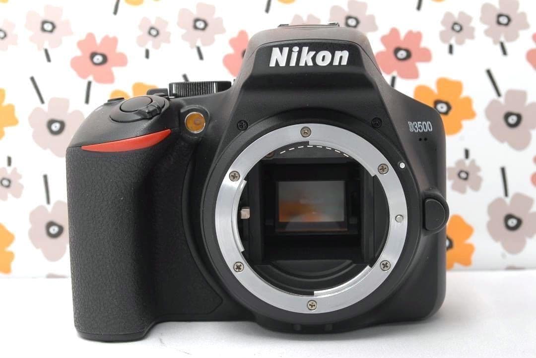 ❤Nikon D3500❤ショット数少なめ！❤Bluetooth搭載❤美品❤