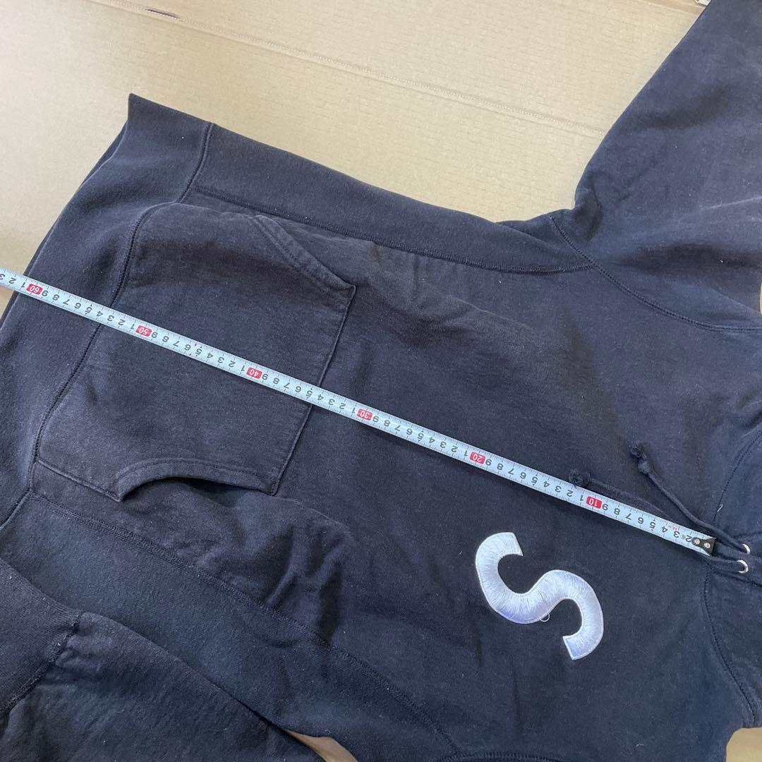 supreme シュプリーム　Sロゴ　刺繍　パーカー