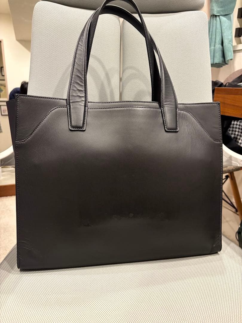 faro ブラック レザートートバッグ