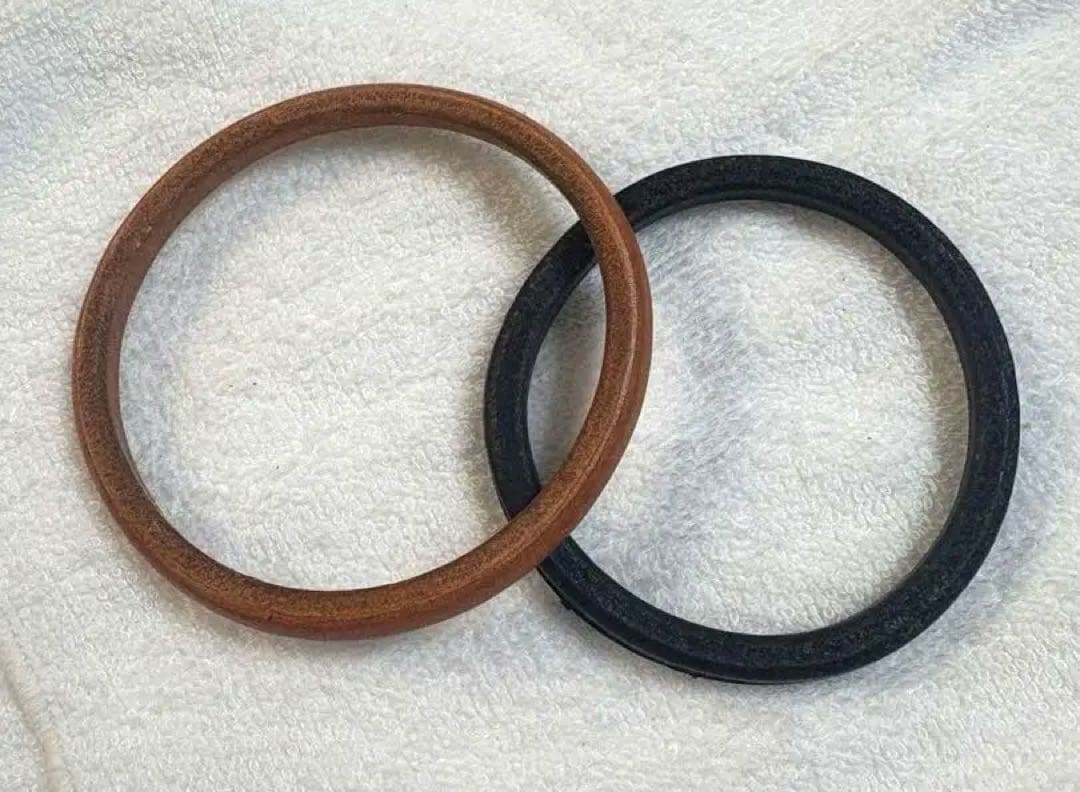 ブラウン、ブラック、革ブレスレット