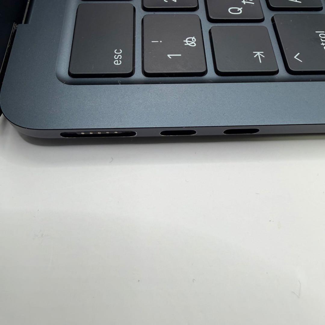 Apple MacBook Air M3 8GB 256GB ミッドナイト
