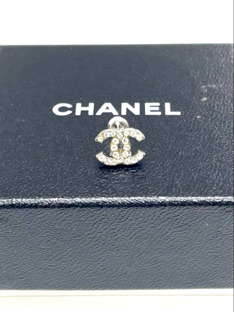正規品CHANELココマークストーンピアス　片方