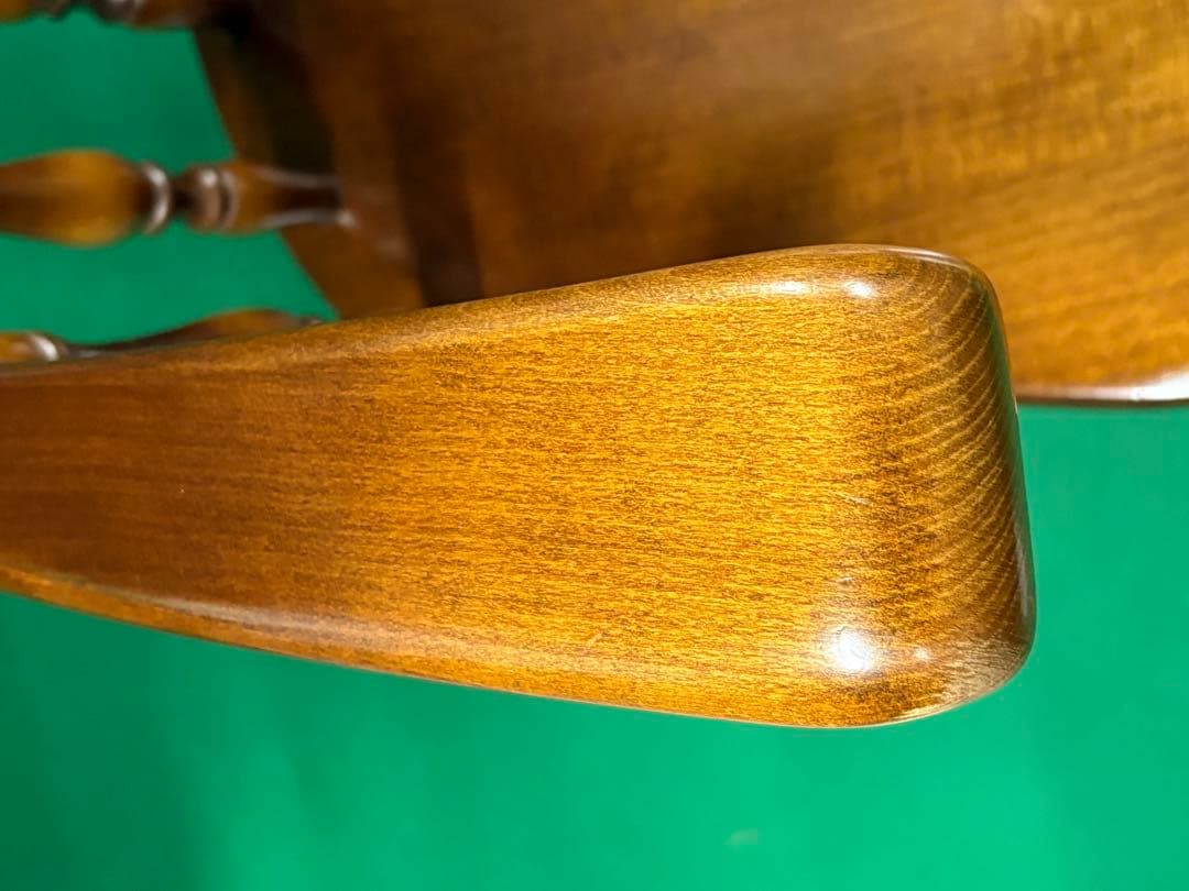 ① 飛騨産業 キツツキマーク ウィンザーチェア アームチェア 椅子 イス