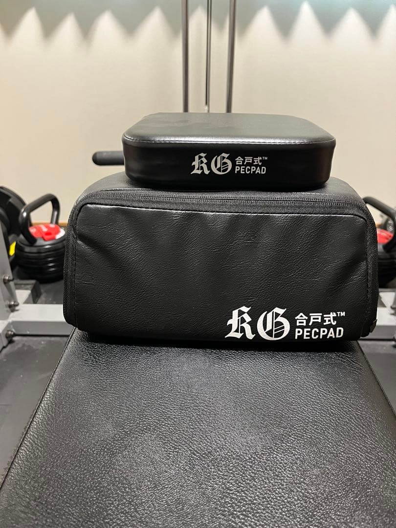 合戸式　大胸筋肥大ペックパッド