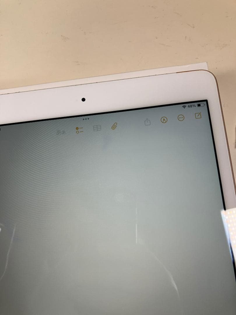 iPad 7世代　32GB ゴールド　セルラー カバーガラス付