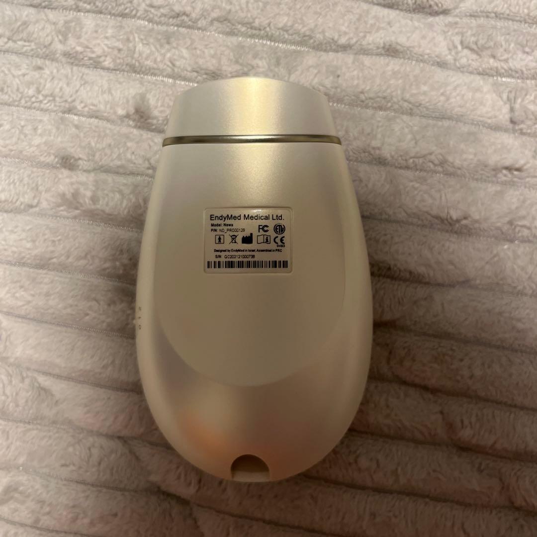 NEWAリフト　ニューワリフト　シャンパンゴールド