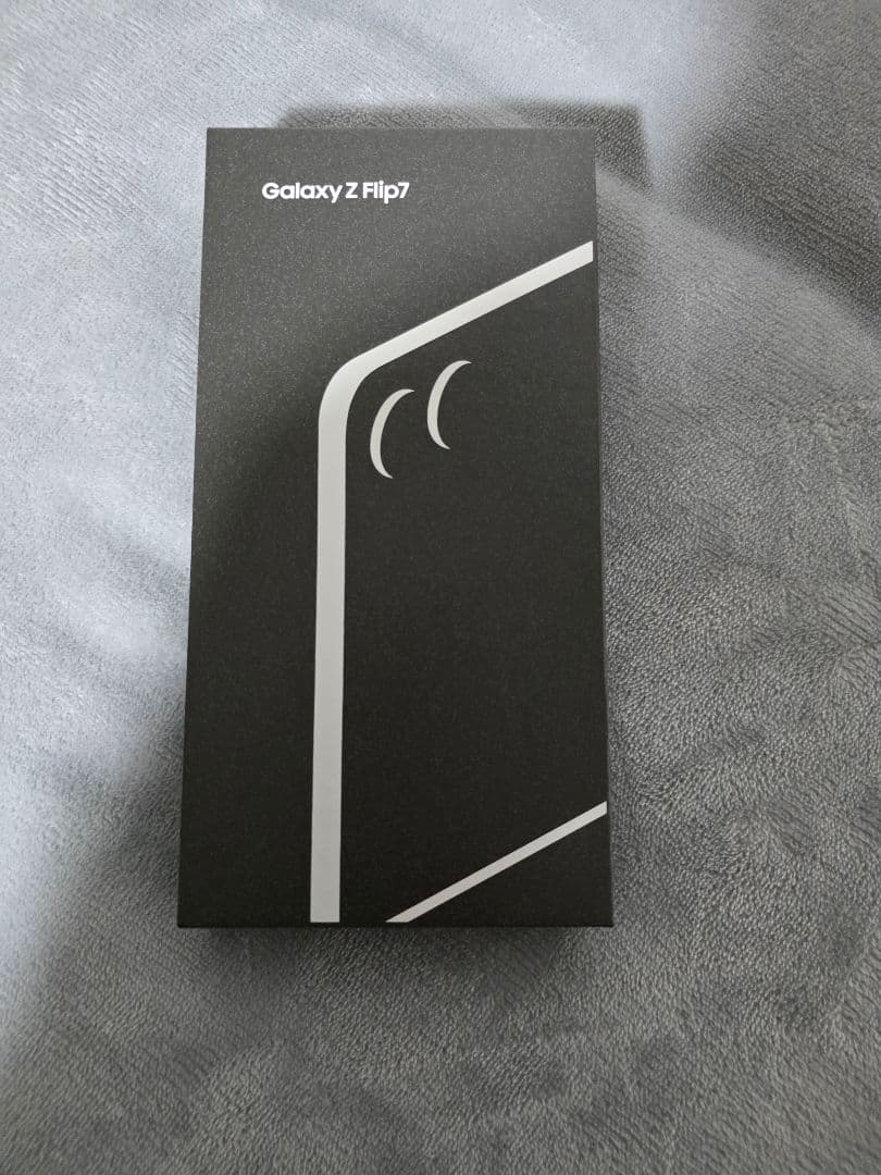 値下げ受け付けます）Galaxy Z Flip7 512GB ブルーシャドウ