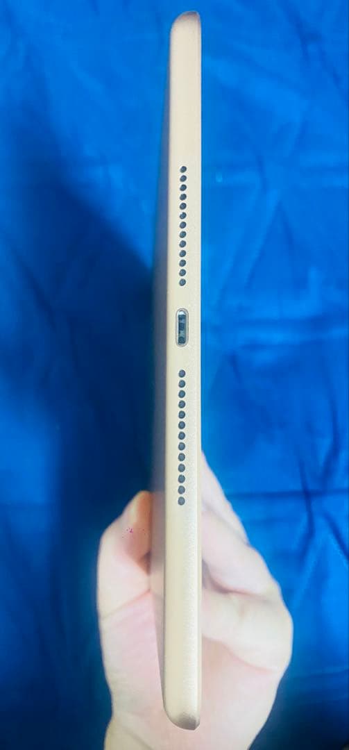 「美品」iPad 第6世代 9.7型 A10◆32GB バッテリー100%