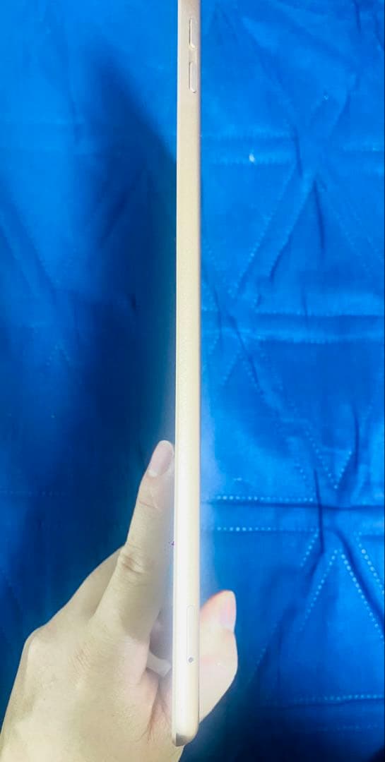 「美品」iPad 第6世代 9.7型 A10◆32GB バッテリー100%