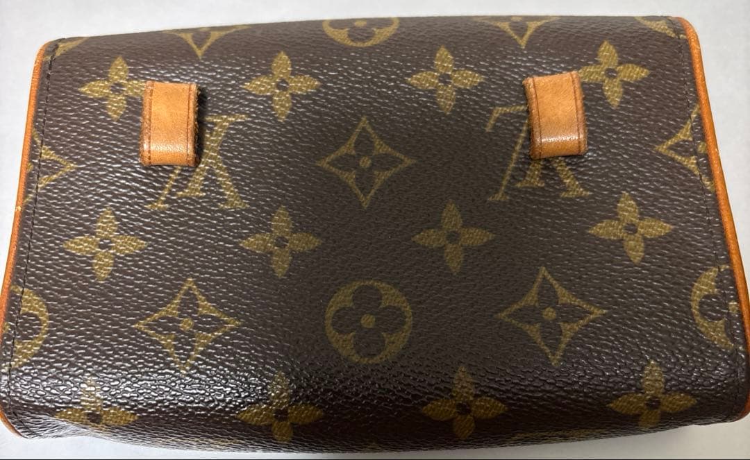Louis Vuitton モノグラムポシェットフロランティーヌ ベルト付き