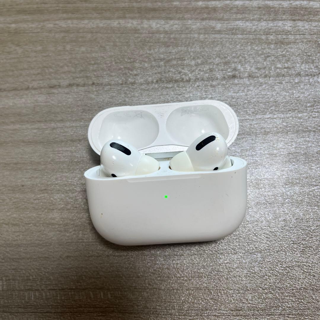 AirPods Pro本体 ホワイト 小傷あり