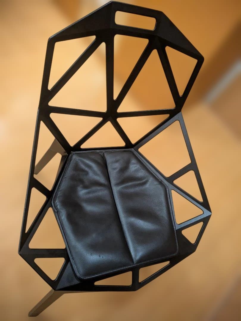 送込美品！MAGIS chair one革座面付きデザイナー椅子