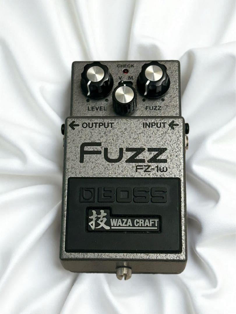 ★美品　BOSS FZ-1w