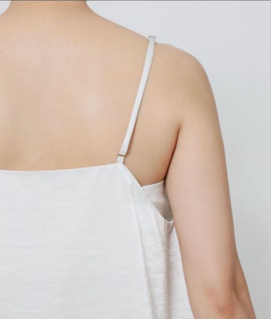 今季新品☆バビロン☆ヘムレースキャミソール　オフホワイト