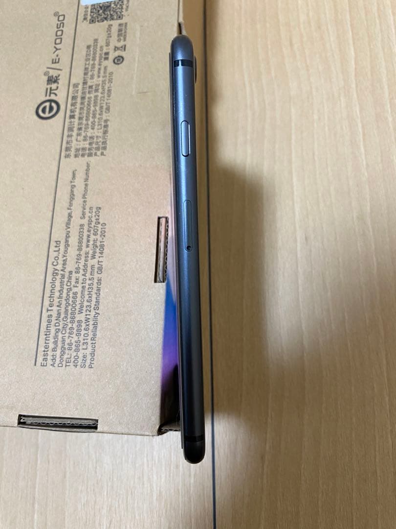 iPhone8　本体 SIMロック解除済み　64GB