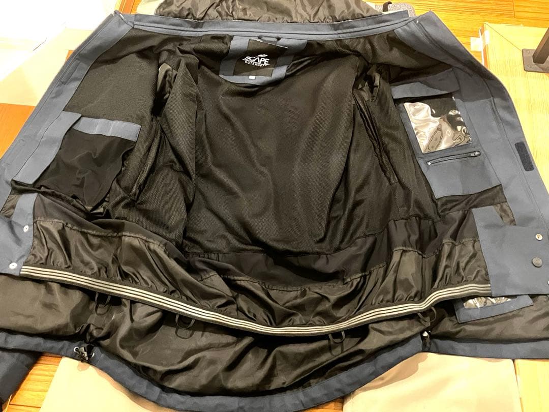 【美品】スキー&スノボ ウェア 上下セット