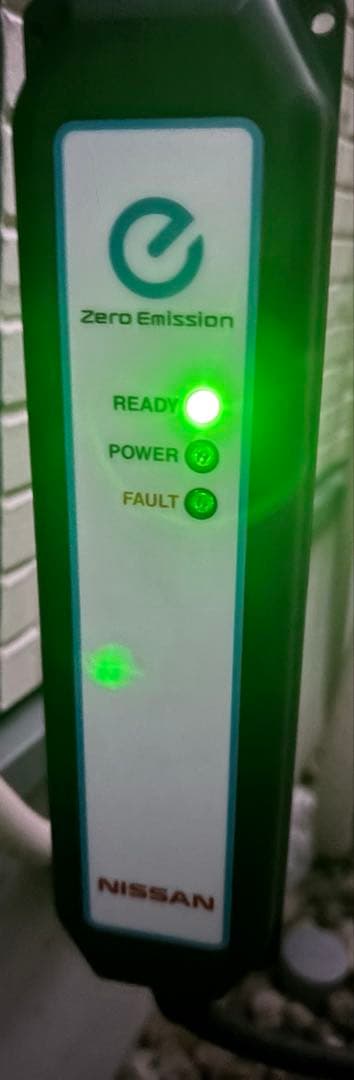 日産　200V 充電ケーブル　美品　 6WX0A