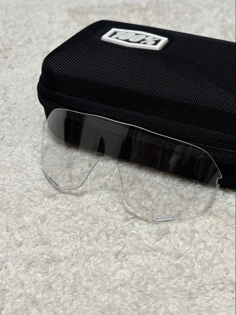 100% スポーツサングラス ブラック