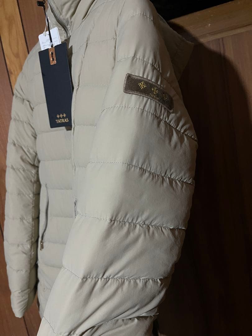 B*a様 【TATRAS 】タトラス　ベージュ Mサイズ　ダウン未使用タグ付き