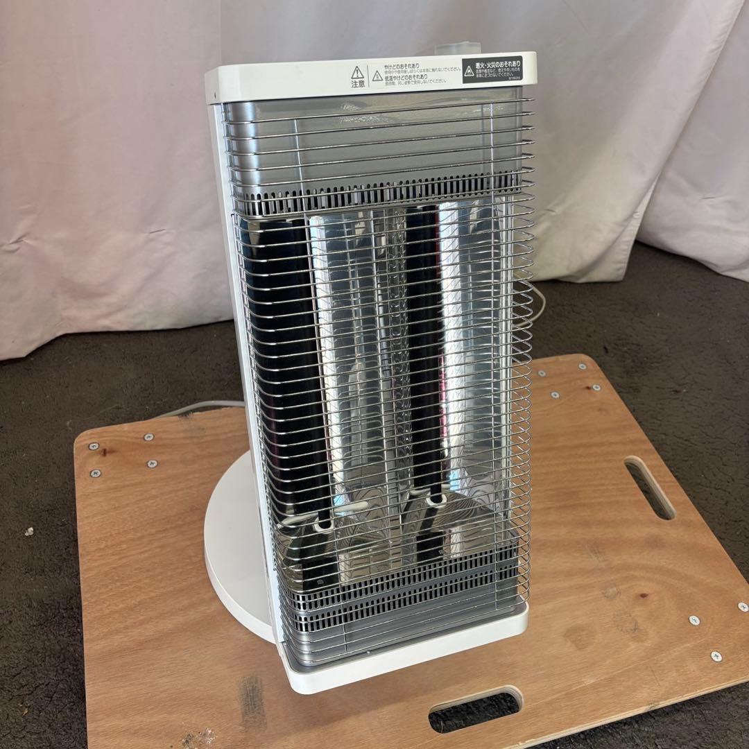 18　ダイキン　セラムヒート　ERFT11XS　 暖房機器　遠赤外線　首振り