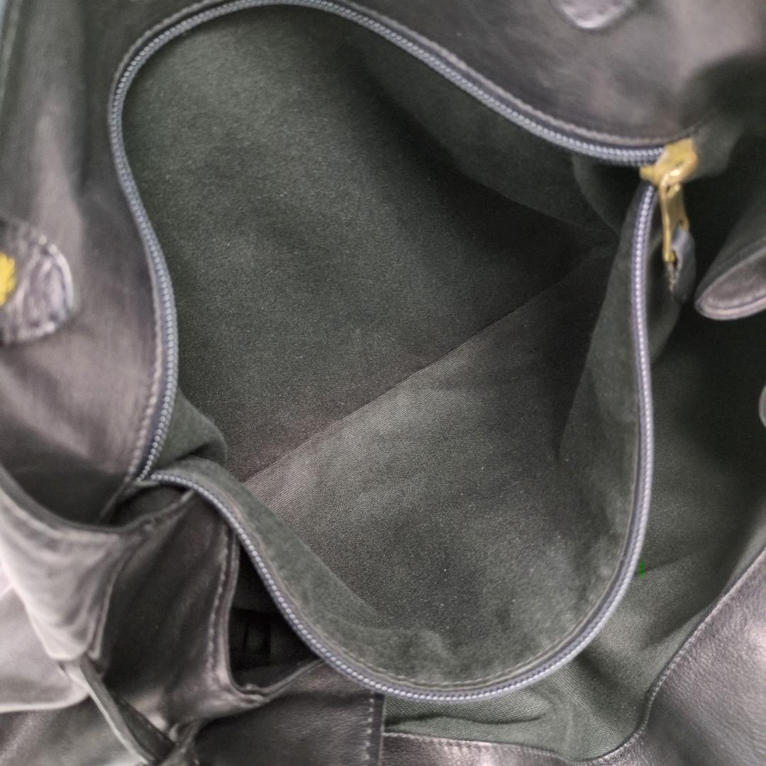 イルビゾンテ トートバッグ ハンドバッグ レザー ブラック 大きい 肩掛け