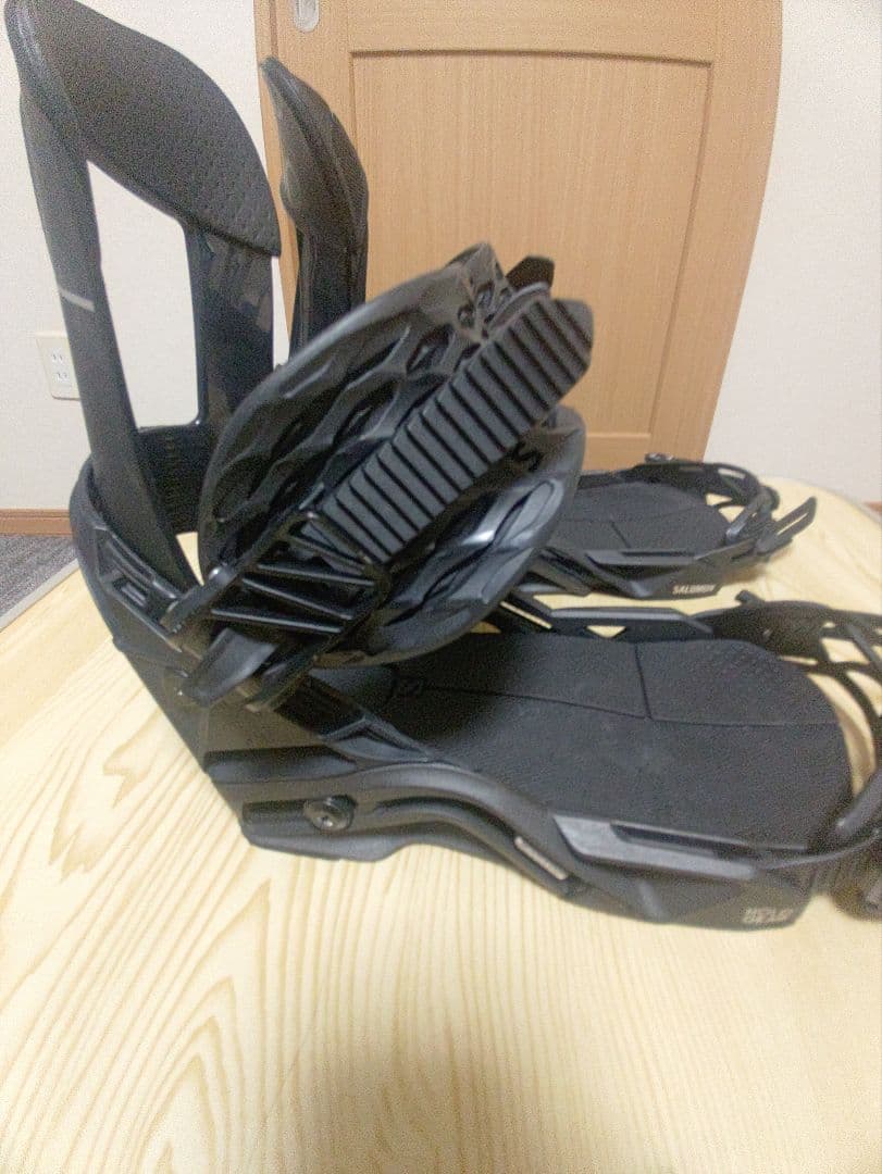 SALOMON Hologram サロモン ホログラム　ビンディング