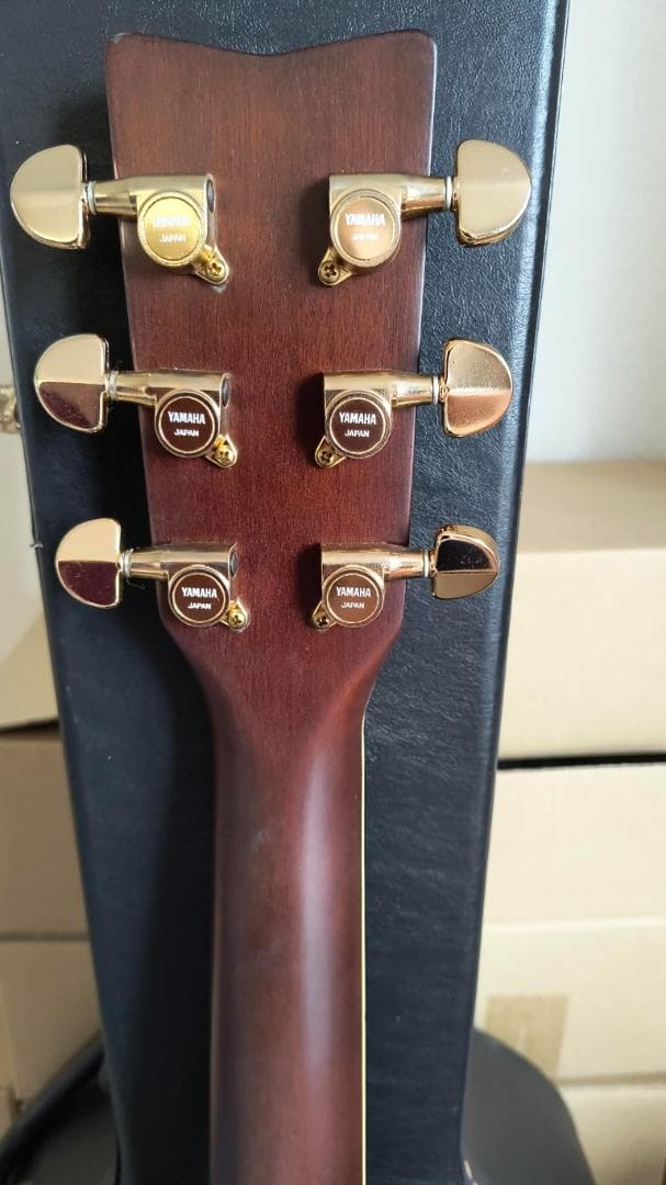 YAMAHA　ヤマハ　アコースティックギター　FG-740　ケース付き