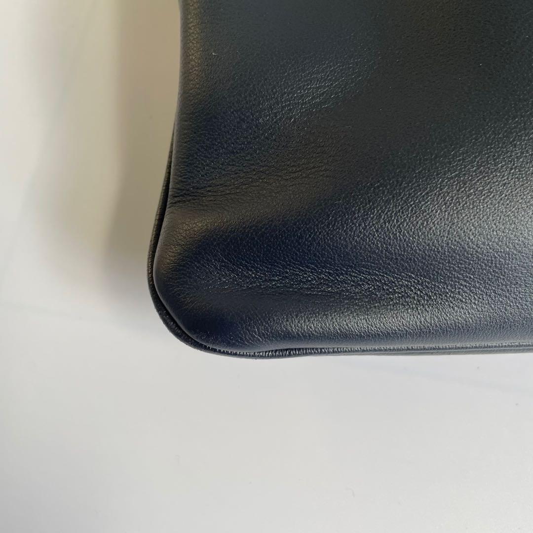 ✨未使用級　近年モデル✨　dunhill ショルダーバッグ　ポシェット　レザー