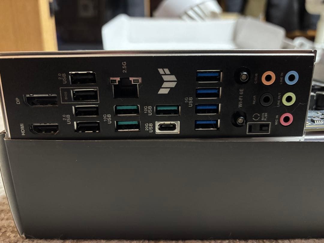 ミーコ　ASUS TUF Gaming B850M-PLUS WIFI