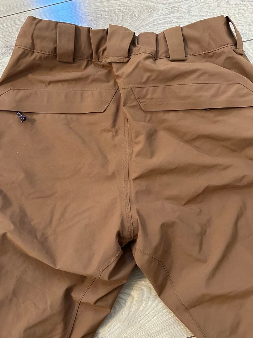 ※依頼があり値下中※Burton [ak] スノーボードパンツSサイズ