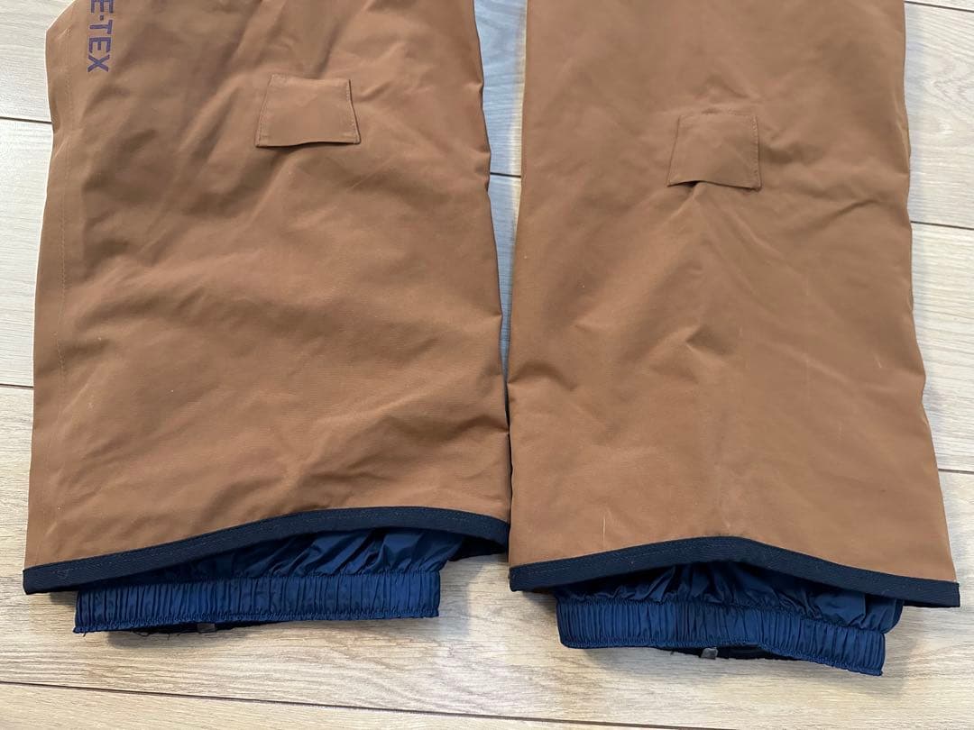 ※依頼があり値下中※Burton [ak] スノーボードパンツSサイズ