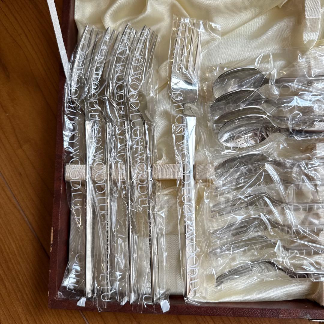 週末限定お値下げ！LUCKYWOOD カトラリーセット 25点　木製ケース付