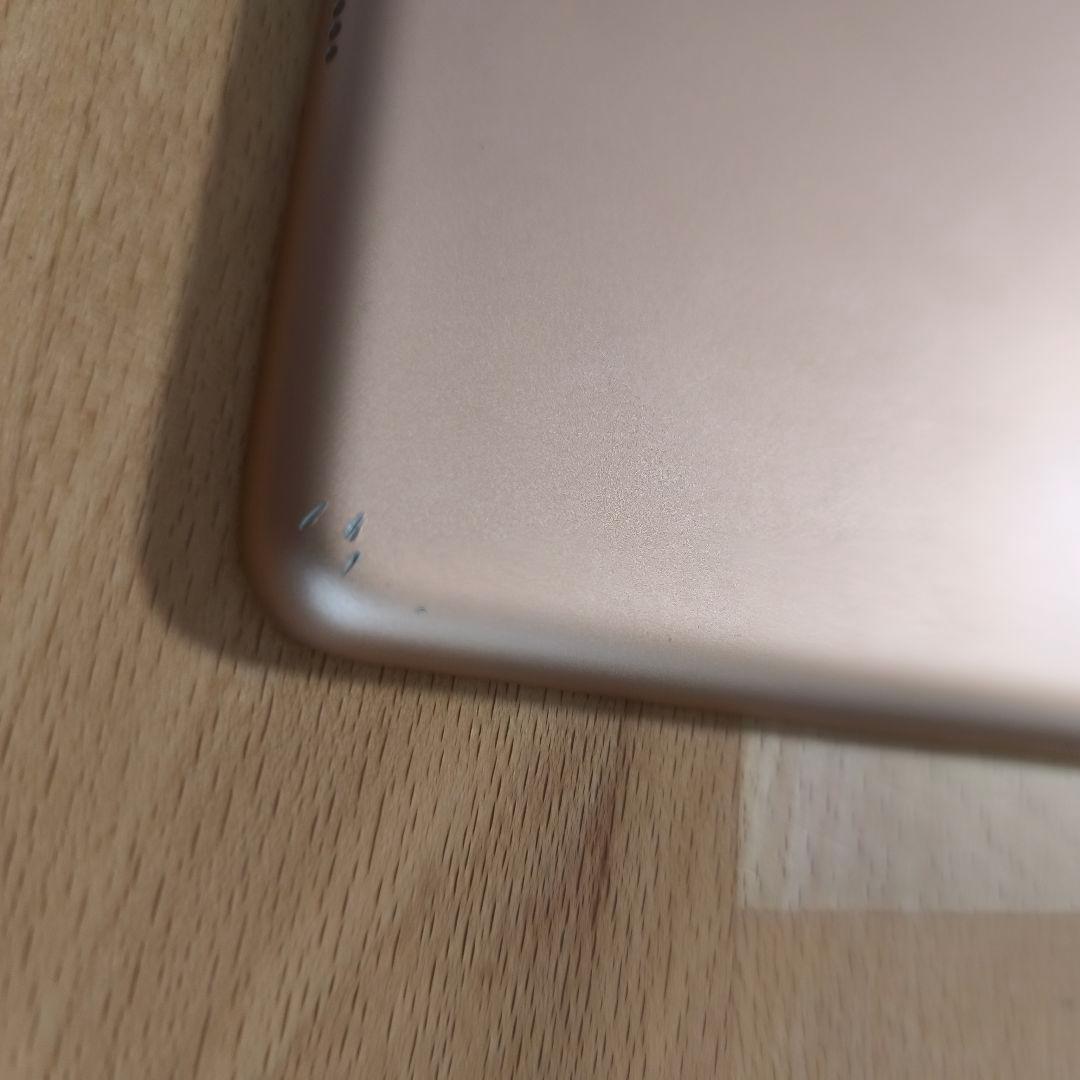 iPad (6th Generation) 32GB ゴールド Wi-Fi