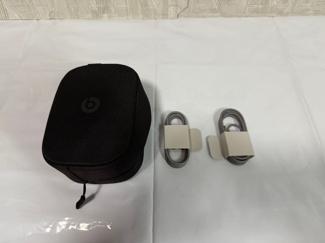 [美品]Beats Solo 4 ワイヤレスヘッドホン