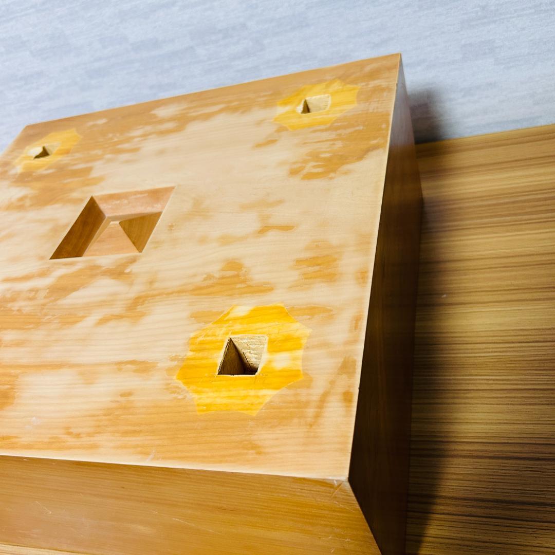 【本榧】脚付碁盤 板目 木裏 囲碁 ヘソ有り 19路盤 6寸