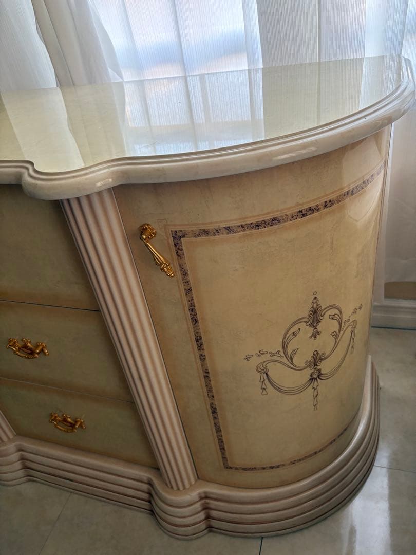 【今月末削除します値下げ交渉大歓迎】サルタレッリ　サイドボード　イタリア製