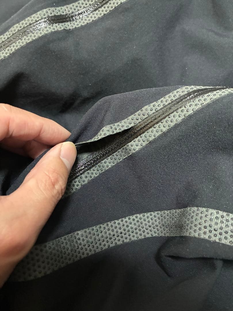 MOUNTAIN HARDWEAR Conduit ジャケット M ブラック