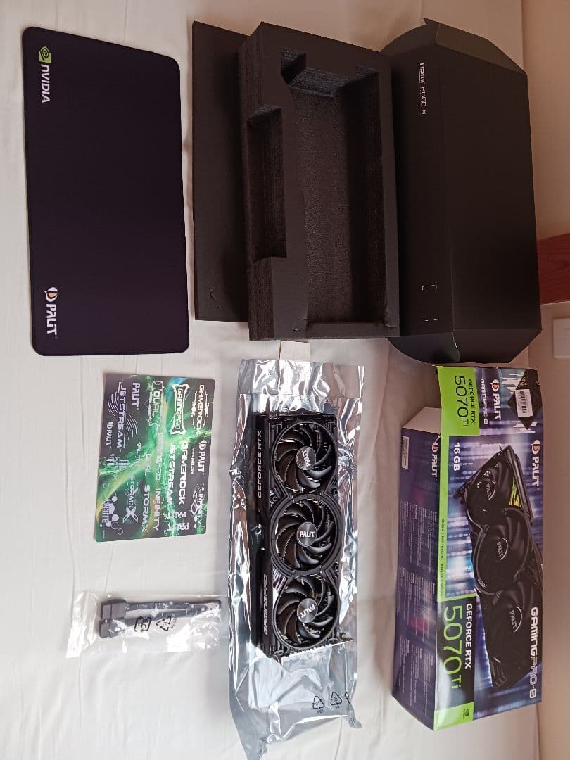 GeForce RTX 5070 Ti　Gaming Pro S