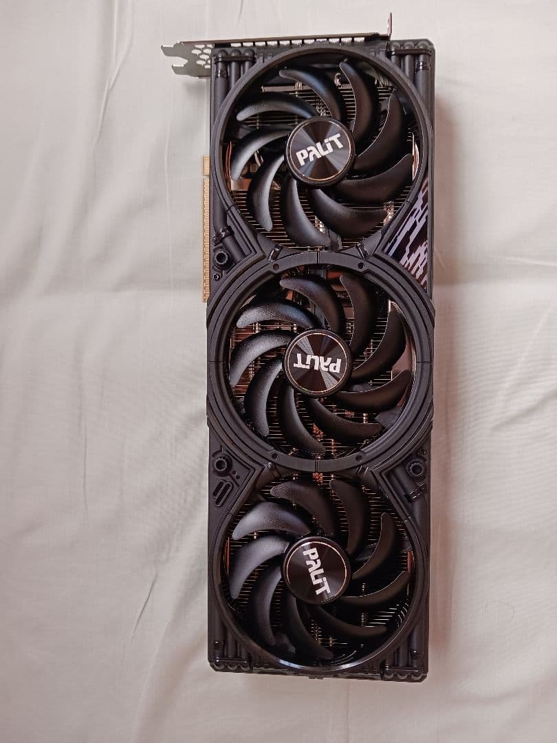 GeForce RTX 5070 Ti　Gaming Pro S
