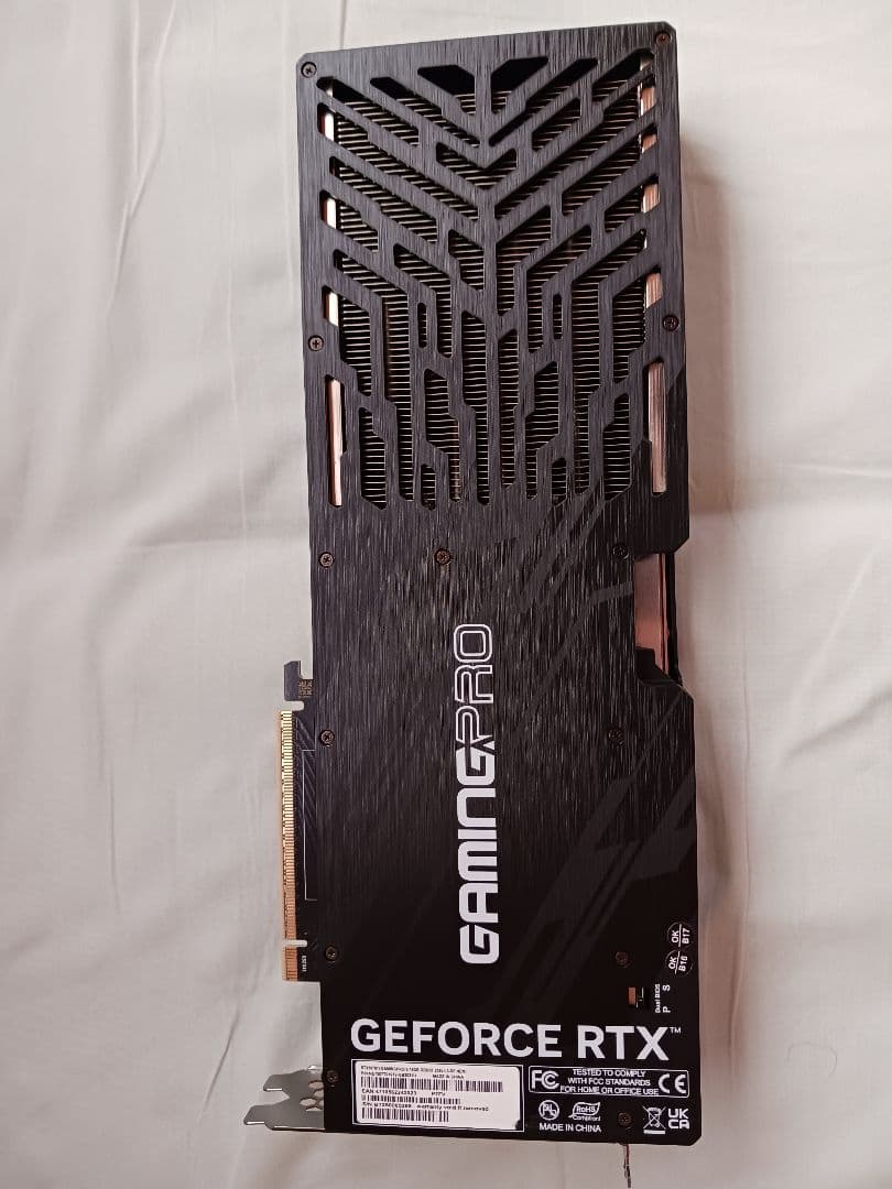 GeForce RTX 5070 Ti　Gaming Pro S