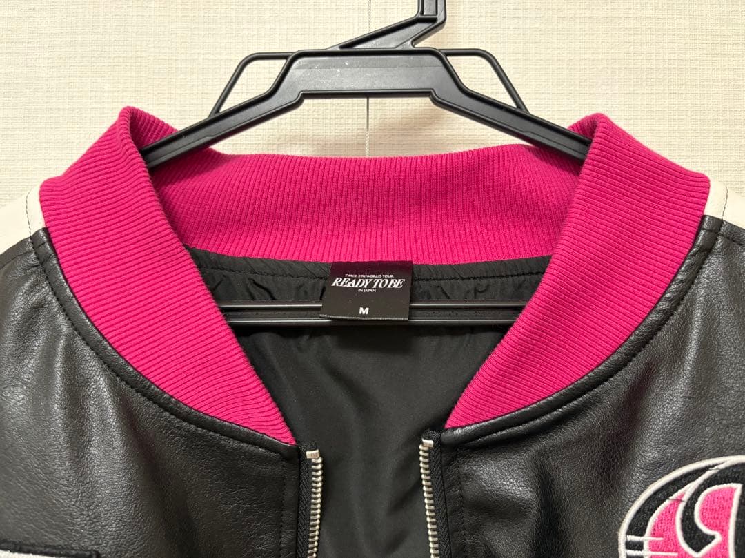 TWICE READY TO BE レザージャケット