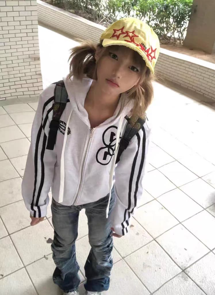 CHAI イエローキャップ 赤い星刺繍