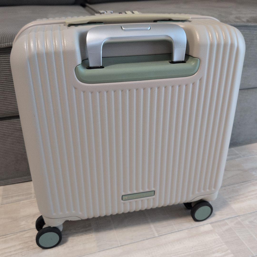 【innovator】サンドベージュ 小型スーツケース 33リットル 機内持込可
