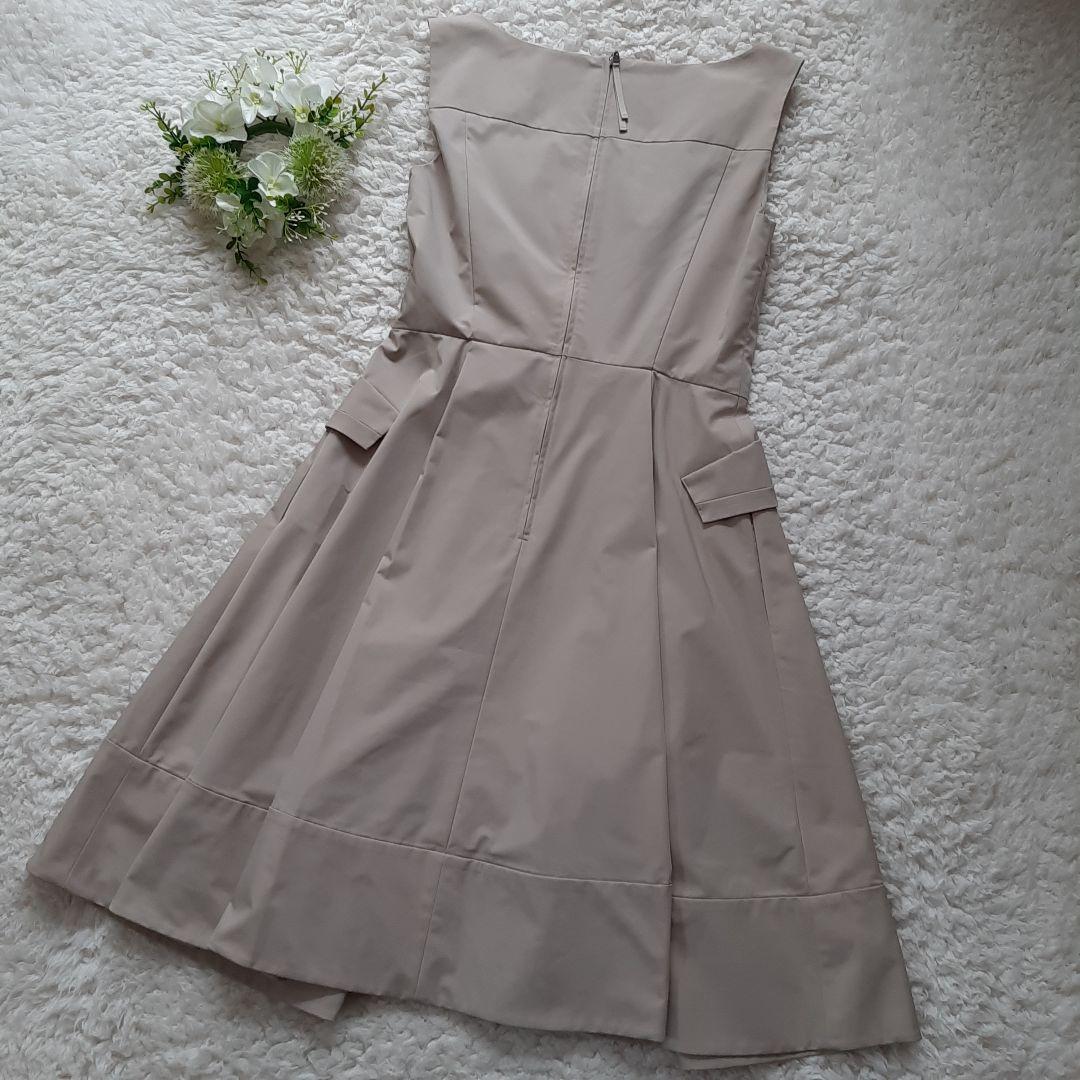 フォクシーニューヨーク ノースリーブ ワンピース べーシュ　ボタン　40 L　A