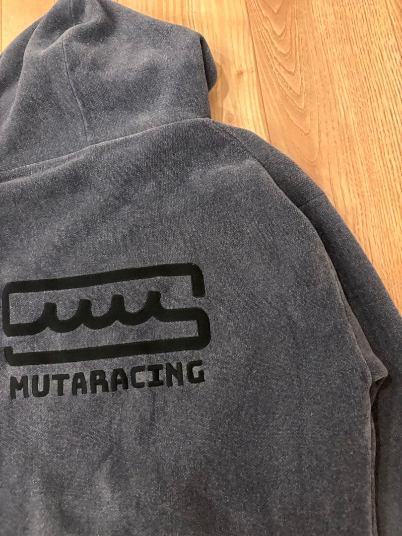 ムータレーシング　モールニット　グレー　L