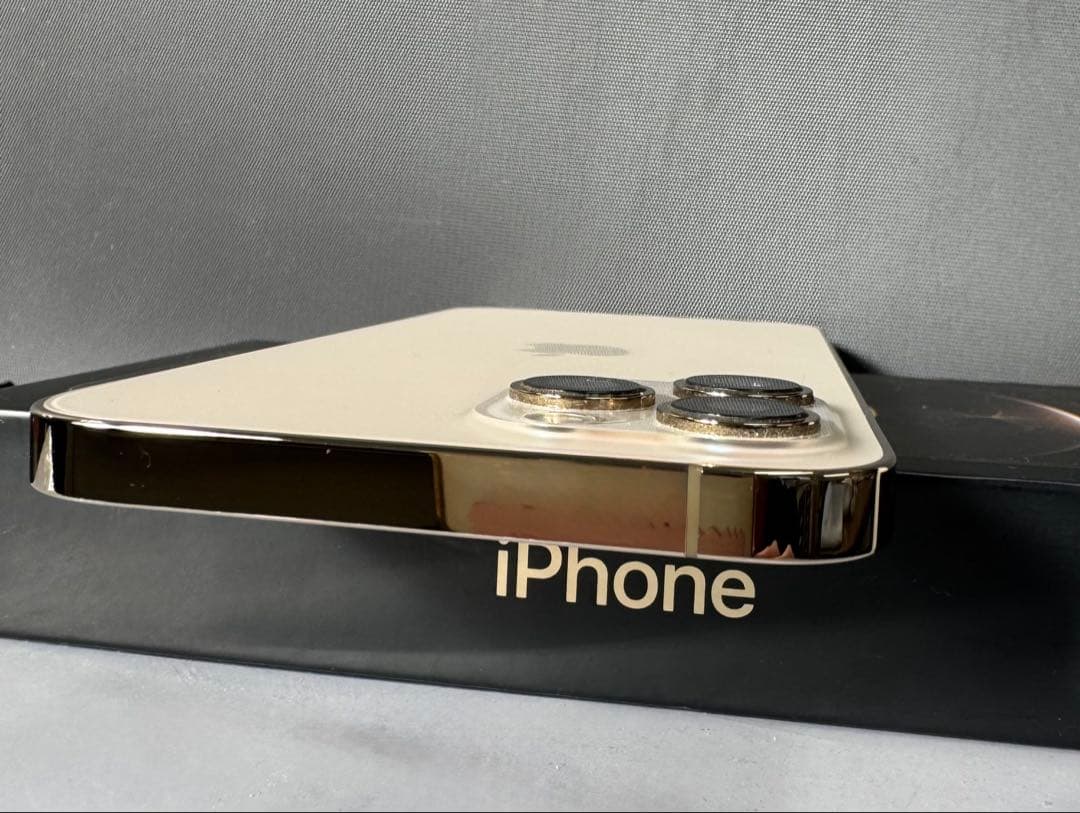 d*7様 再出品Apple iPhone12 Pro Max128GBゴールドS