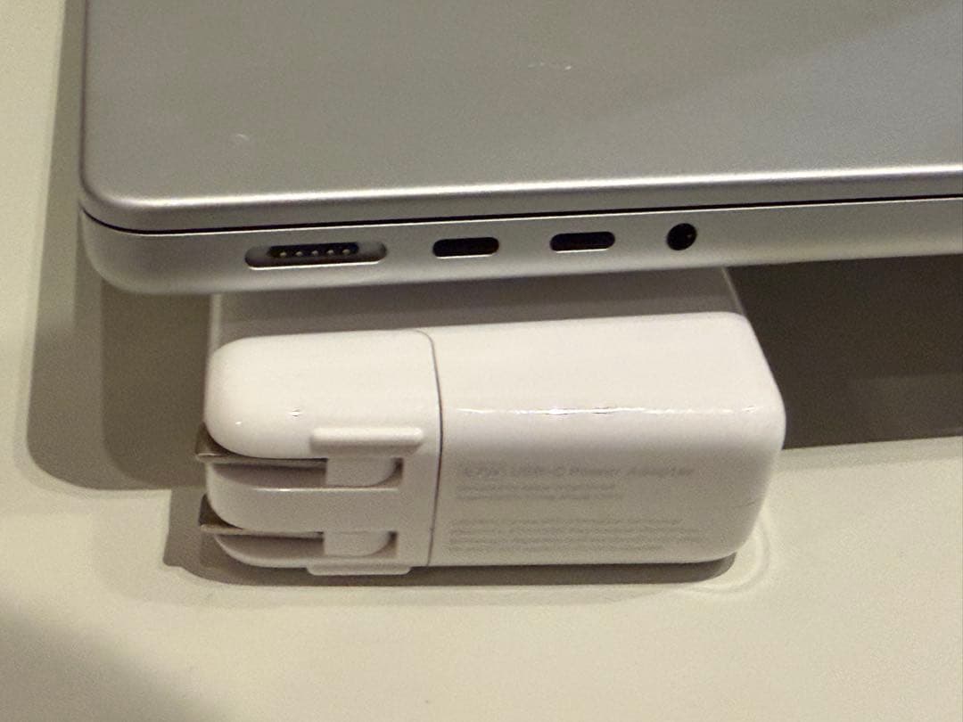 MacBook本体 Apple MacBook Pro 14 M3 Pro 36GB US