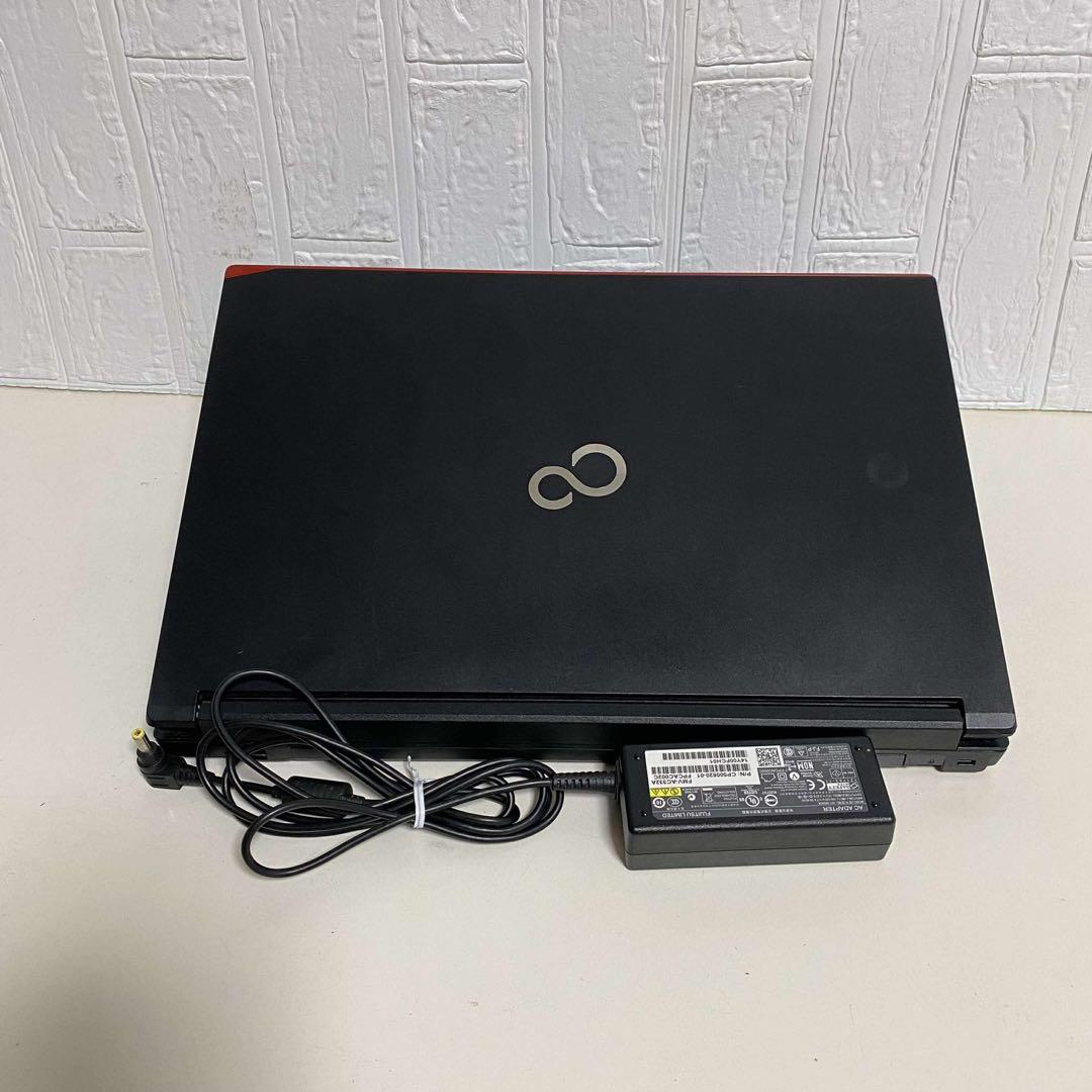 Windows11 オフィス2024年　SSD メモリ8GB 美品　富士通PC