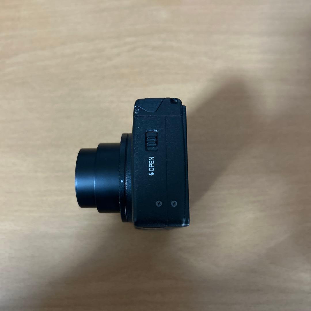 デジタルカメラ RILOH GR DIGITAL iii