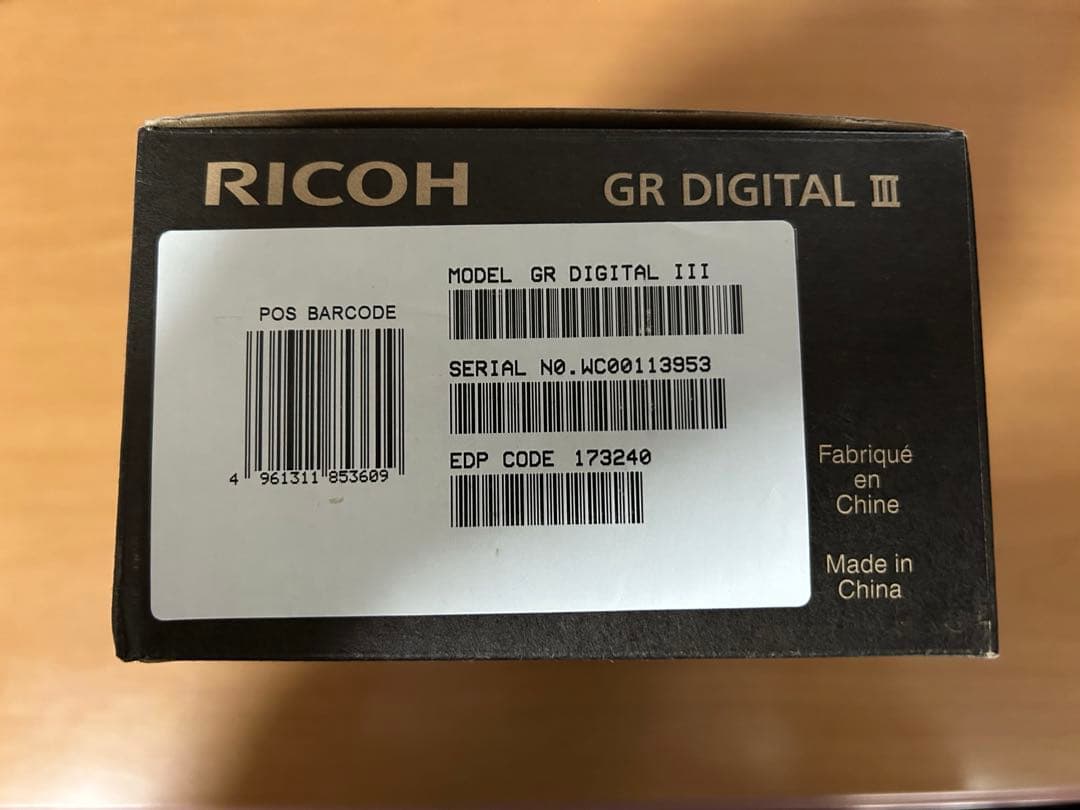 デジタルカメラ RILOH GR DIGITAL iii